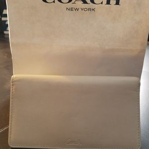Coach Wallet cream color new without tags
